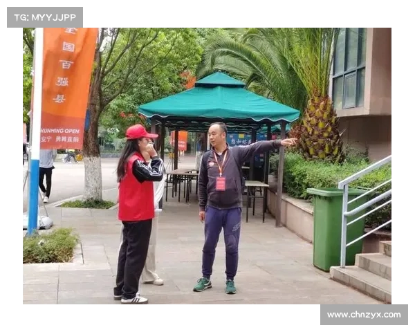 网球比赛志愿者的责任与挑战:为赛事顺利进行提供幕后支持 网球比赛志愿者的责任与挑战:为赛事顺利进行提供幕后支持