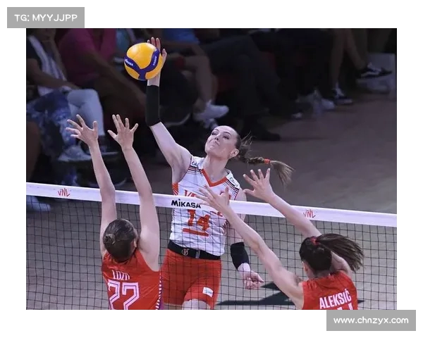 俄罗斯排球联赛新赛季盛大开幕 各队阵容亮相备战激烈对抗 俄罗斯排球联赛新赛季盛大开幕 各队阵容亮相备战激烈对抗